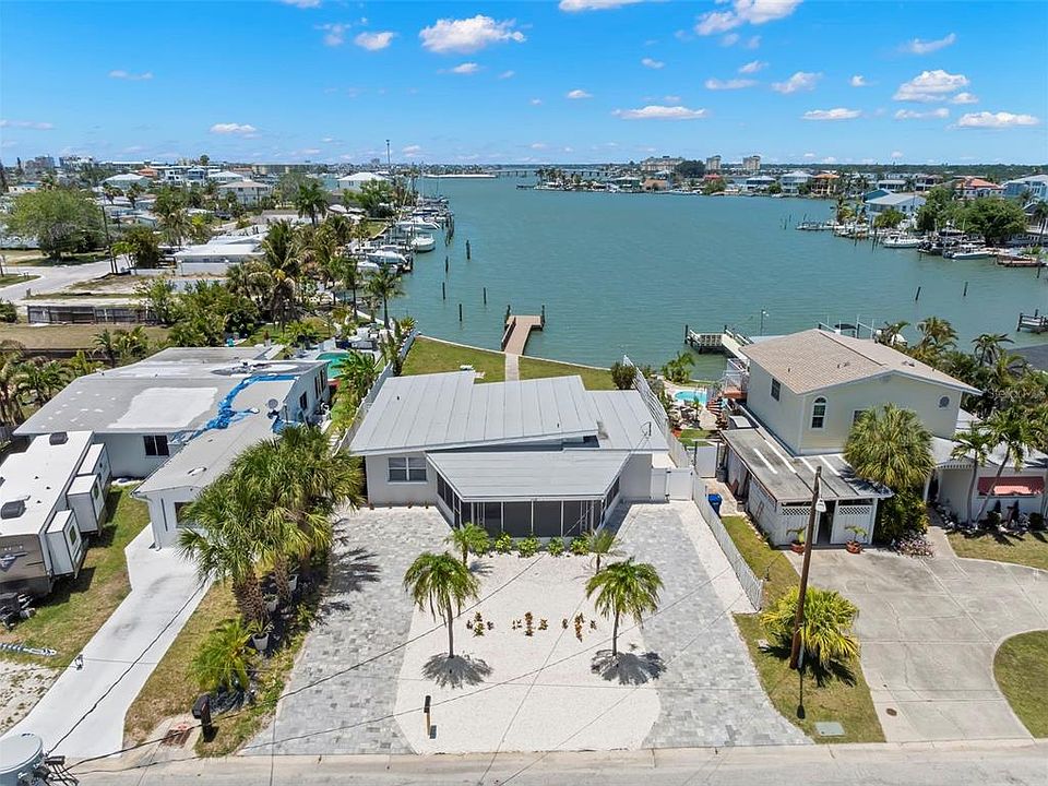 1st image of 708 SUNSET COVE