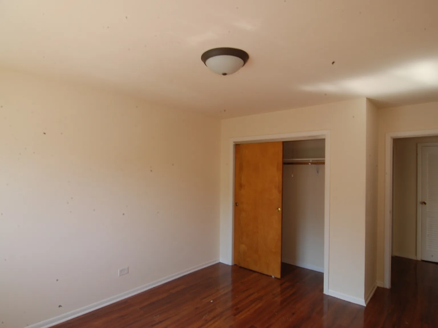 2 bed, 1100 sqft, $1,595 — Photo 4