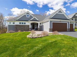 7 Camellia Rise, Fairport, NY 14450