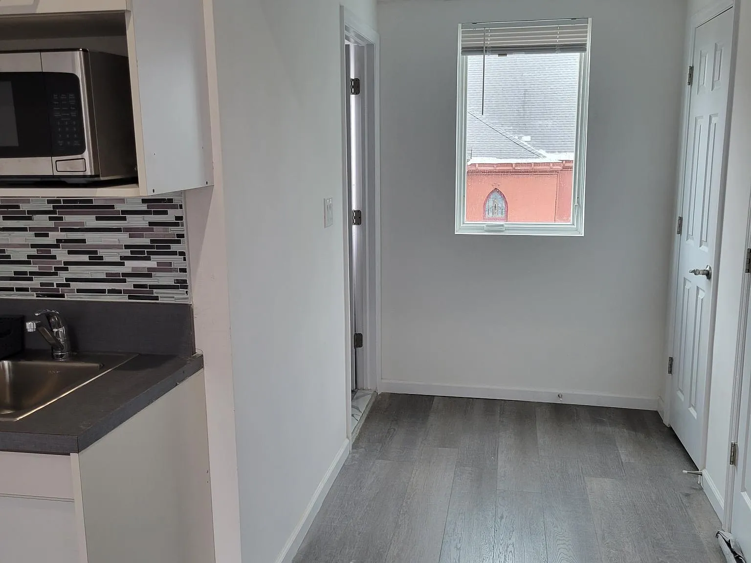 111 S 9th Ave — Photo 3