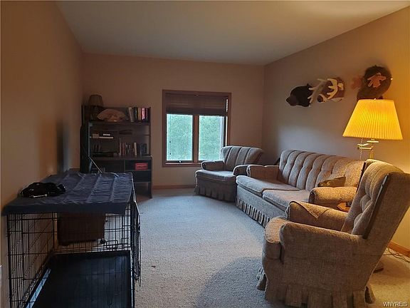 4th image of 13 McKinley Dr