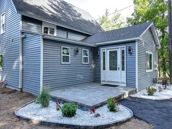 2 Cottage Street, East Hartford, CT 06108