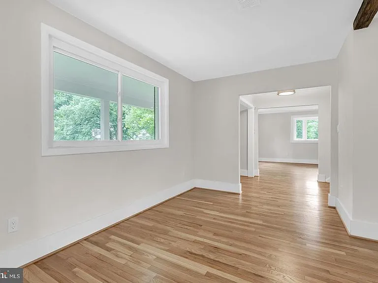 10911 Chandler Rd — Photo 20