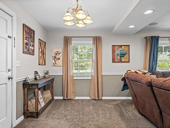 4th image of 13692 Cedar Creek Dr