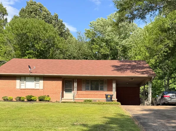 808 Flicker Dr, Dyersburg, TN 38024