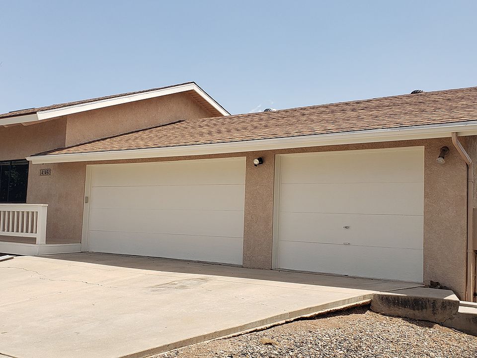 Three car garage