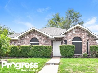 2818 Saint Thomas Ln, Lancaster, TX 75146