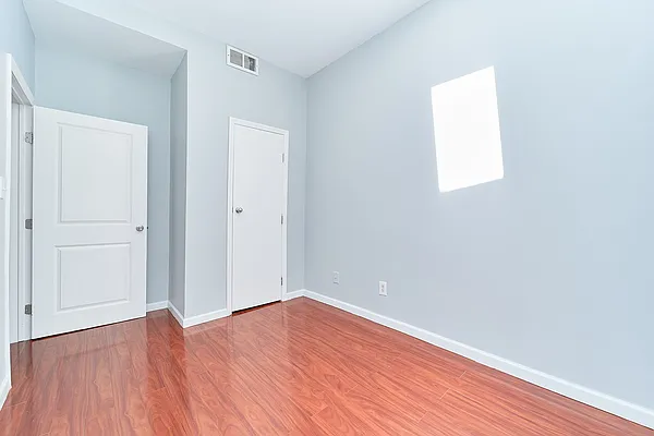 Rented by Living New York | media 12