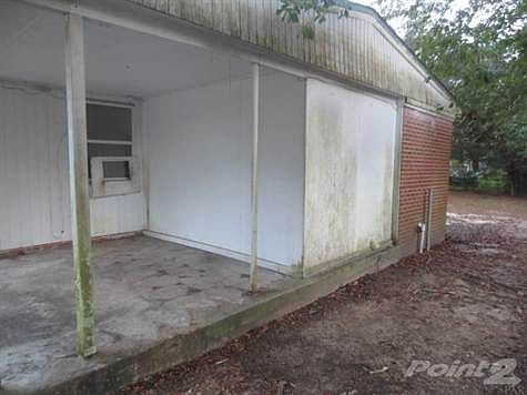 3rd image of 1142 Webster Dr