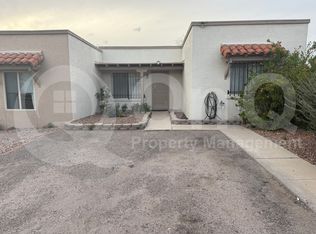 2650 S Oakenshield Way, Tucson, AZ 85730