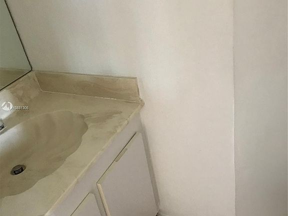 2nd image of 18181 NE 31st Ct APT 1702