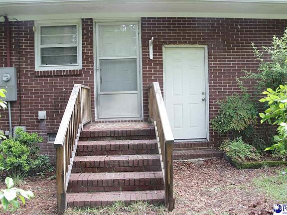 3rd image of 622 Barefoot St