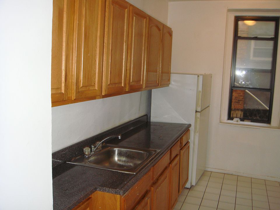 1st image of 26 Bedford Park Blvd E APT F