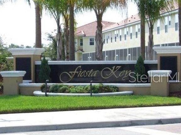 2nd image of 4707 Hemingway House St