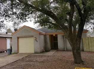 11874 Greenloch Ln, Houston, TX 77044