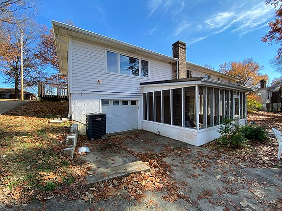 4th image of 124 Kelly Ct