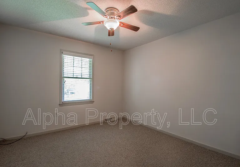 102 Ticonderoga Dr — Photo 17