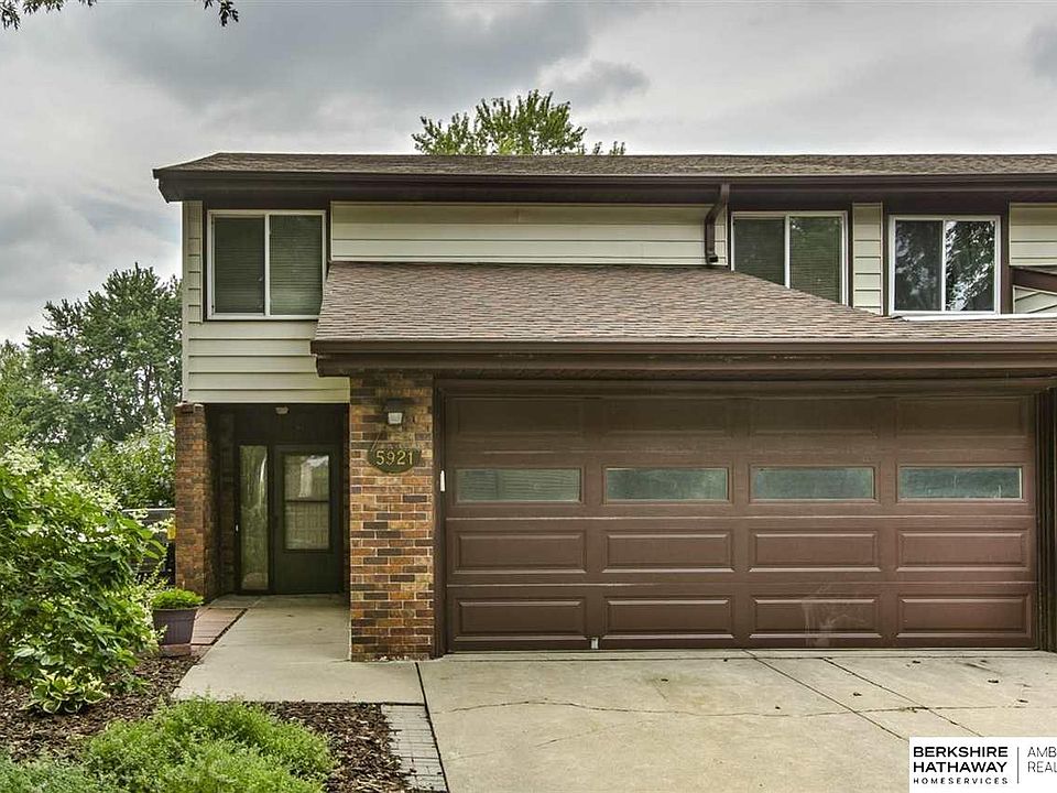 1st image of 5921 S Oakridge Dr