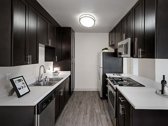 3rd image of 5155 Cedarwood Rd #1094