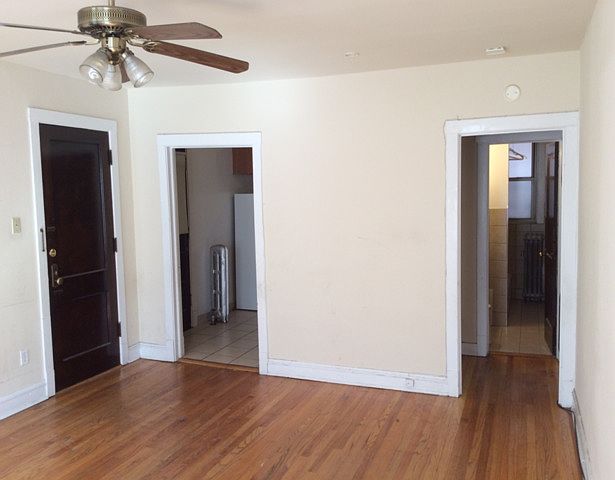 2nd image of 2346 W Touhy Ave APT 2E