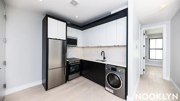 Rented by Nooklyn NYC LLC | media 9