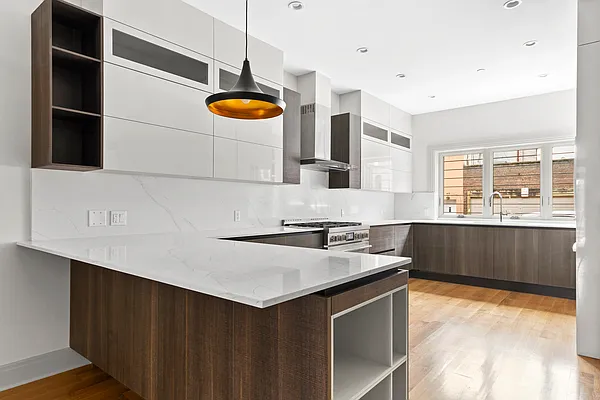 Rented by Douglas Elliman | media 34