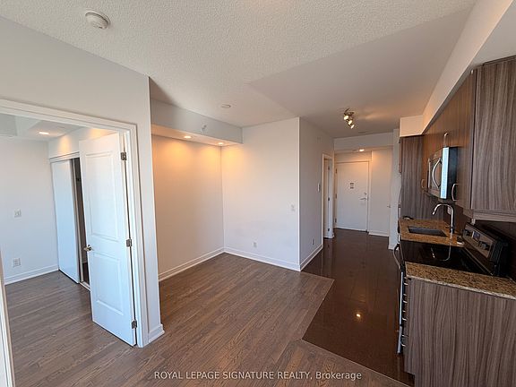 4th image of 9201 Yonge St #1908NW