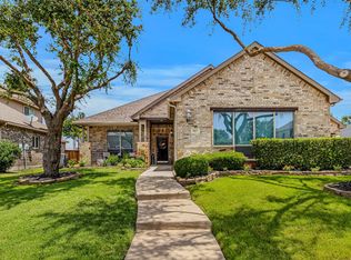 917 White Porch Ave, Forney, TX 75126