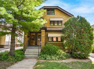 2344 N 68th St, Wauwatosa, WI 53213
