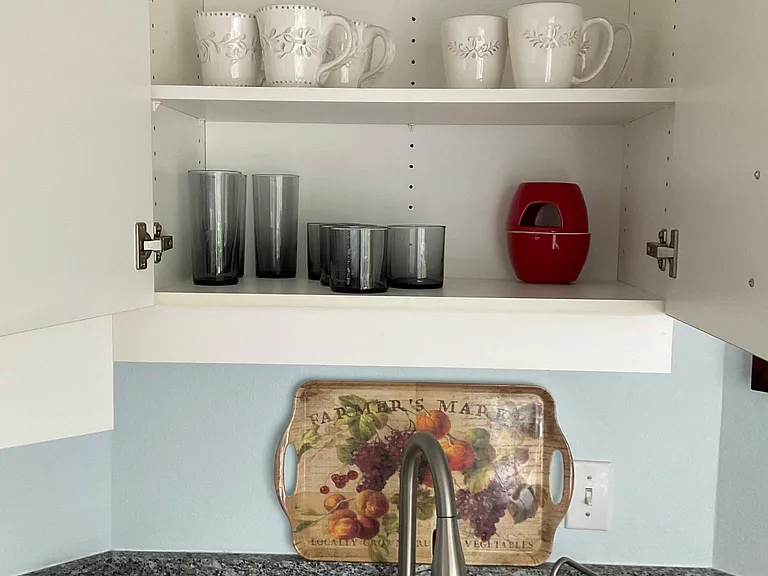 819 Montrose Dr #202 — Photo 33