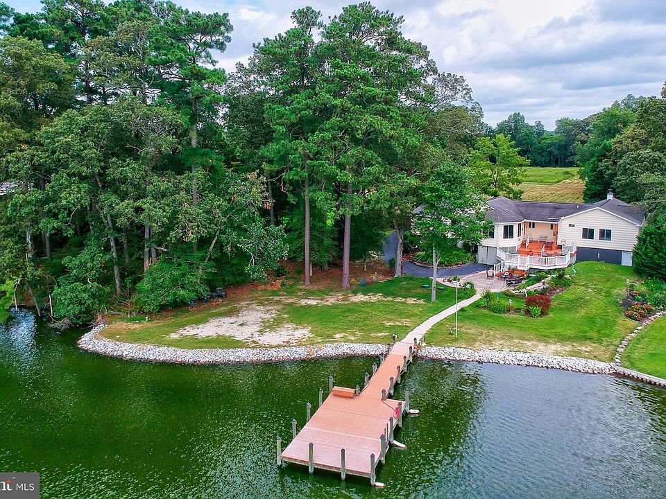 1st image of 109 Pinewater Dr