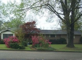 1747 Orchard Dr, Columbia, MS 39429