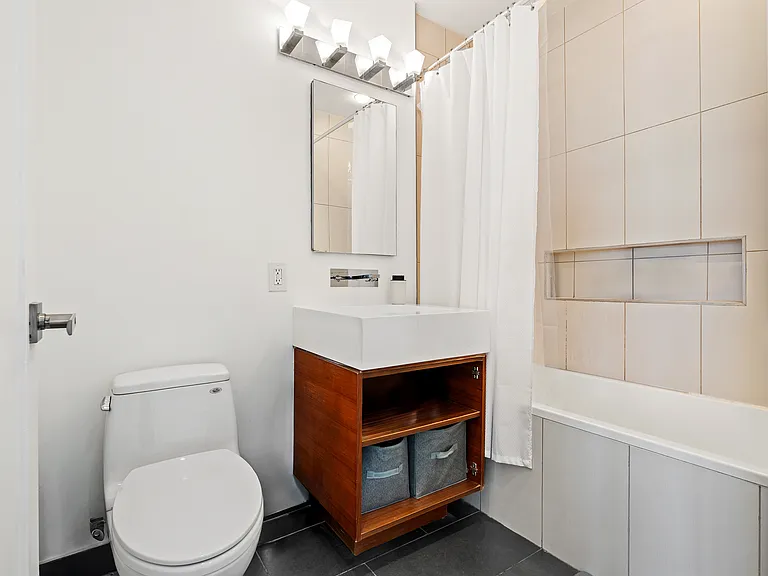 5-19 Borden Ave #6-F — Photo 7