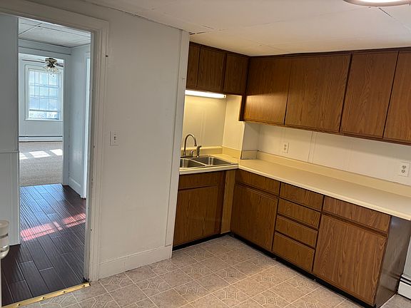 3rd image of 29 Essex St
