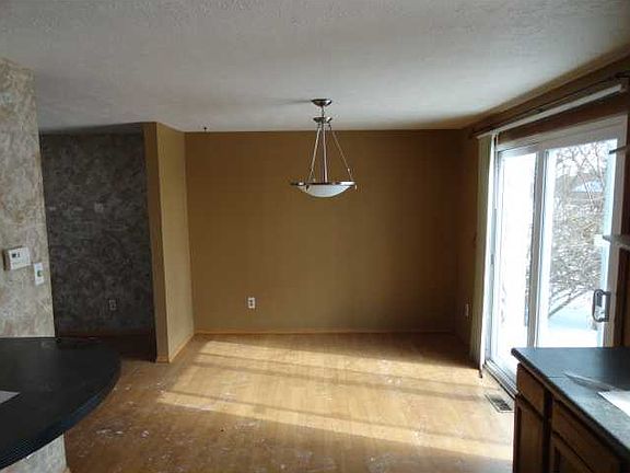 2nd image of 2079 Guinivere Dr