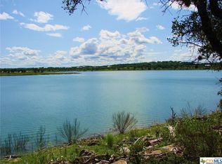 790 Park Shrs, Canyon Lake, TX 78133