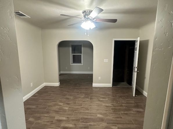 110 N B St #110A-110B