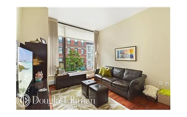 Rented by Douglas Elliman | media 7