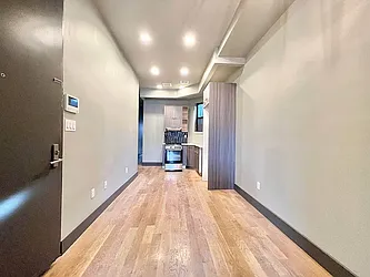 1018 Cypress Avenue, #3R