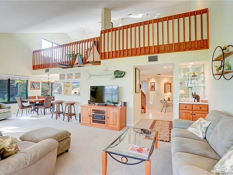 233 NE Edgewater Dr #204 — Photo 25