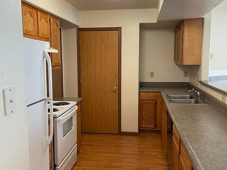 500 S Gilbert St #1S — Photo 4