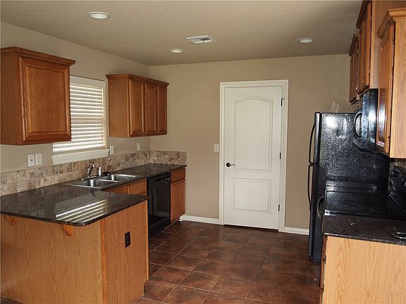 4th image of 3875 Mahogany Dr