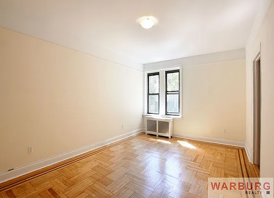 Rented by Warburg | media 9