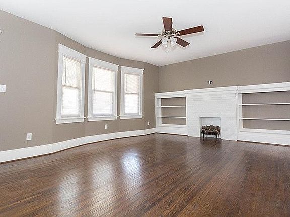 4th image of 29 N Park Ave #1LOWER