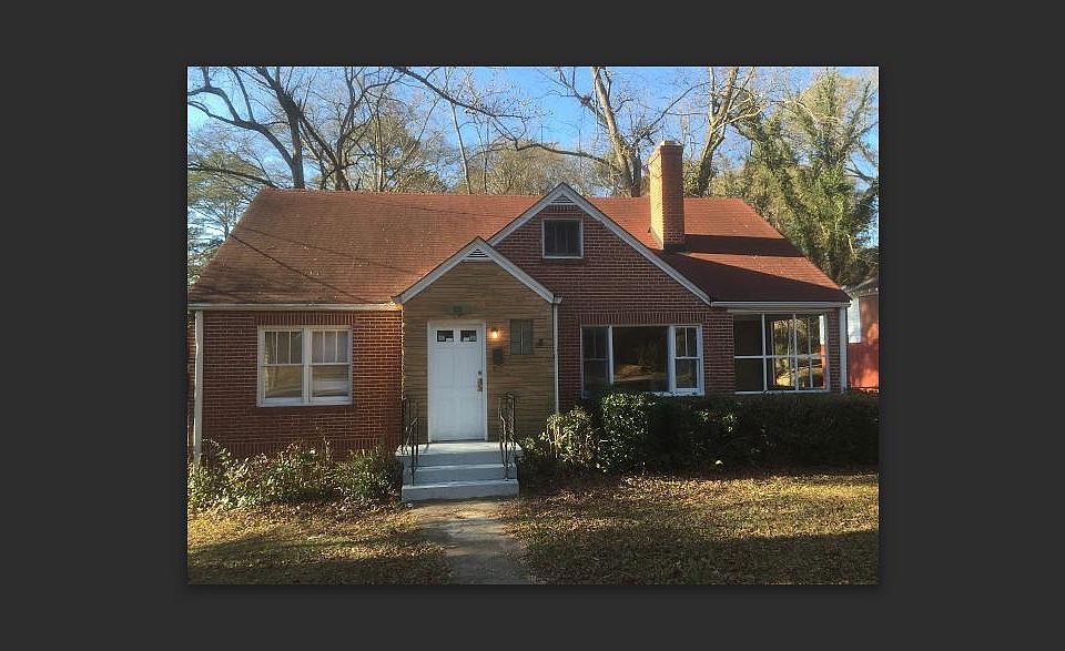 Lovely Brick 2 Bedroom section 8 home in Atlanta