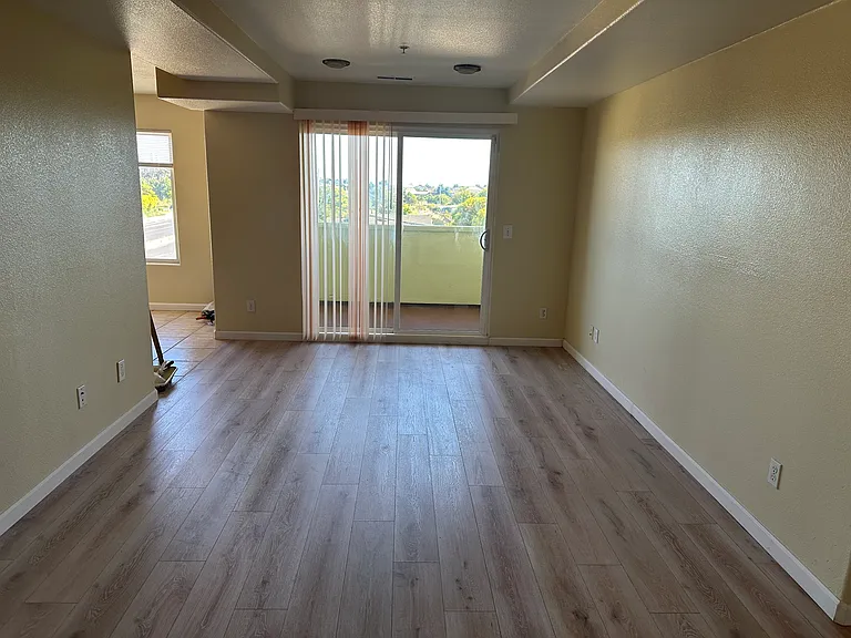535 Marina Bay Pkwy #C — Photo 25