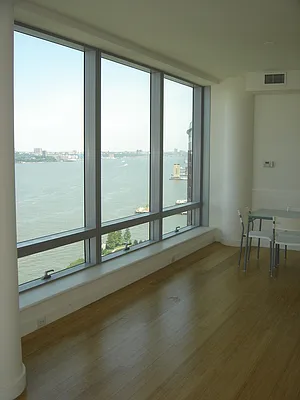 Rented by (Legacy) Elegran | media 95