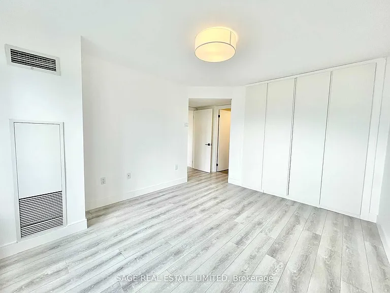 887 Bay St #1408 — Photo 9