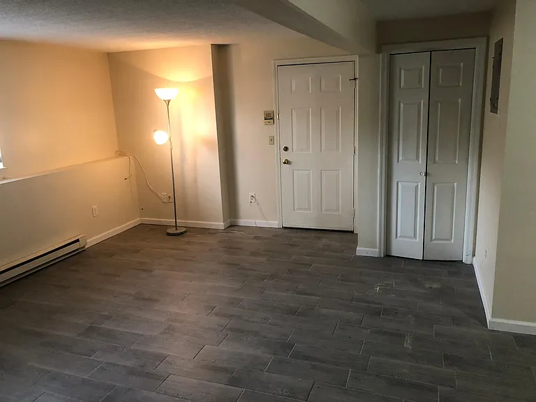 6822 Plaza Dr #7 — Photo 5