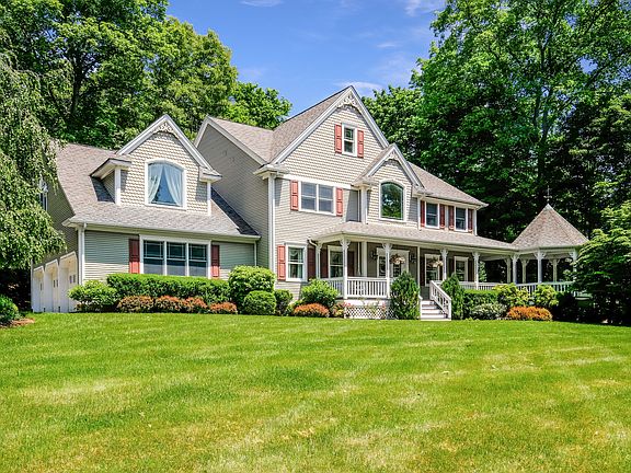4th image of 67 Kent Dr